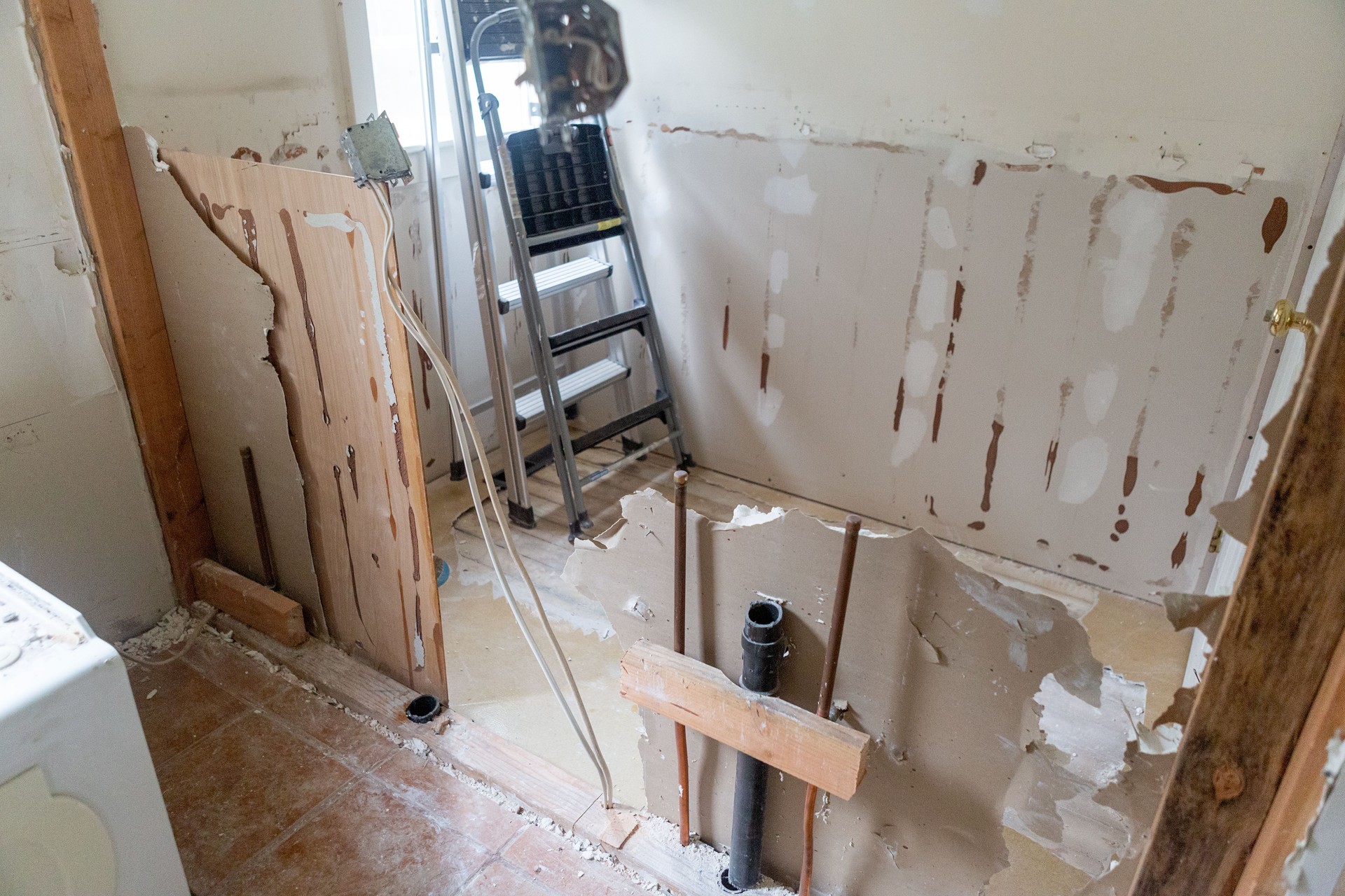 Bathroom Remodel Demolition DIY